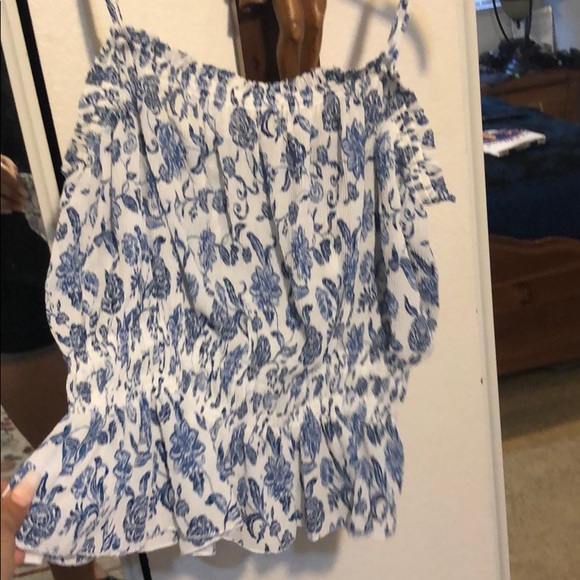 Top - Picture 2 of 5